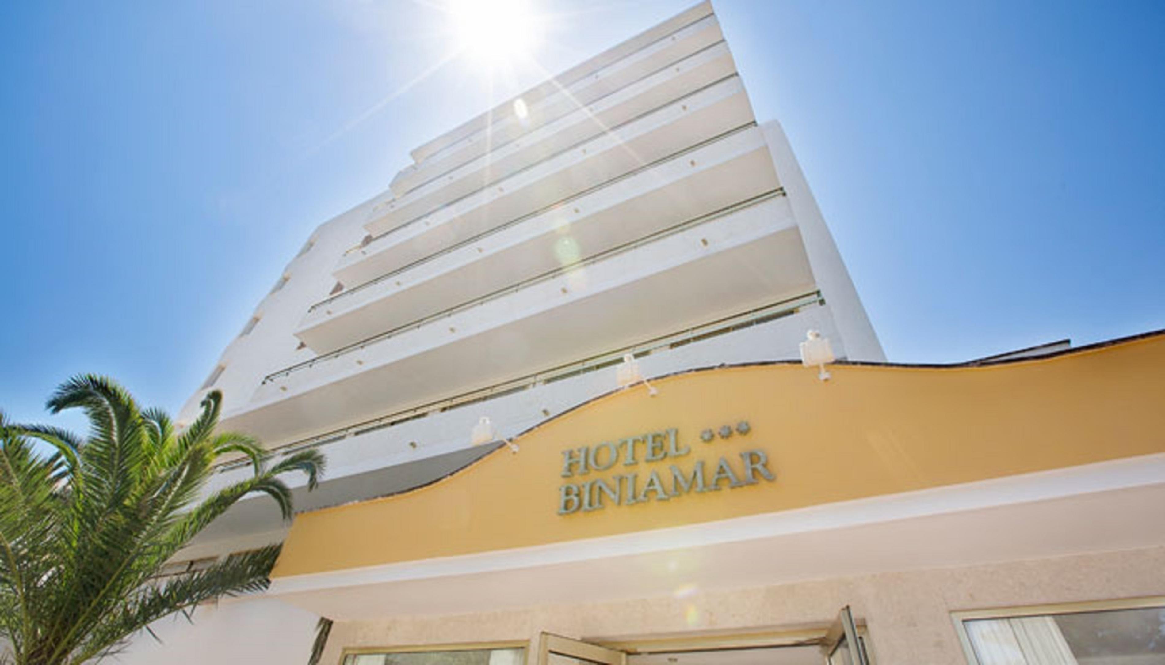 Hotel Biniamar Кала-Мільор Екстер'єр фото