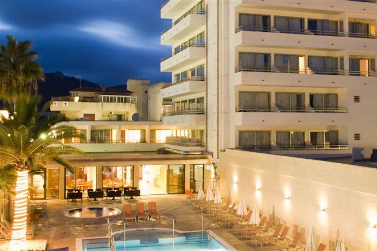 Hotel Biniamar Кала-Мільор Екстер'єр фото